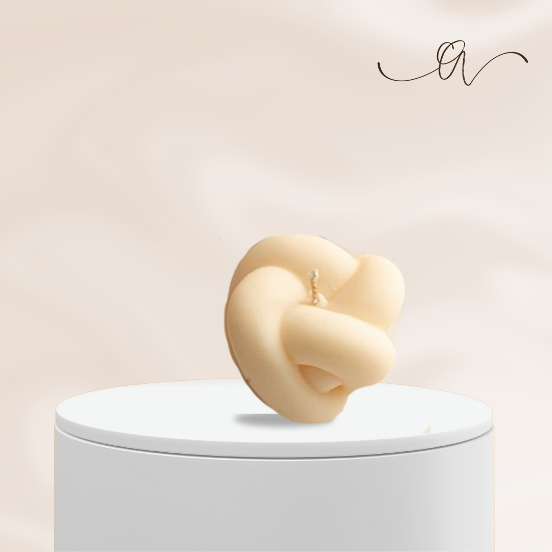 The Knot Candle - by the Alchemist