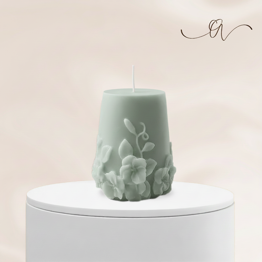 The Gardenia Candle - by the Alchemist