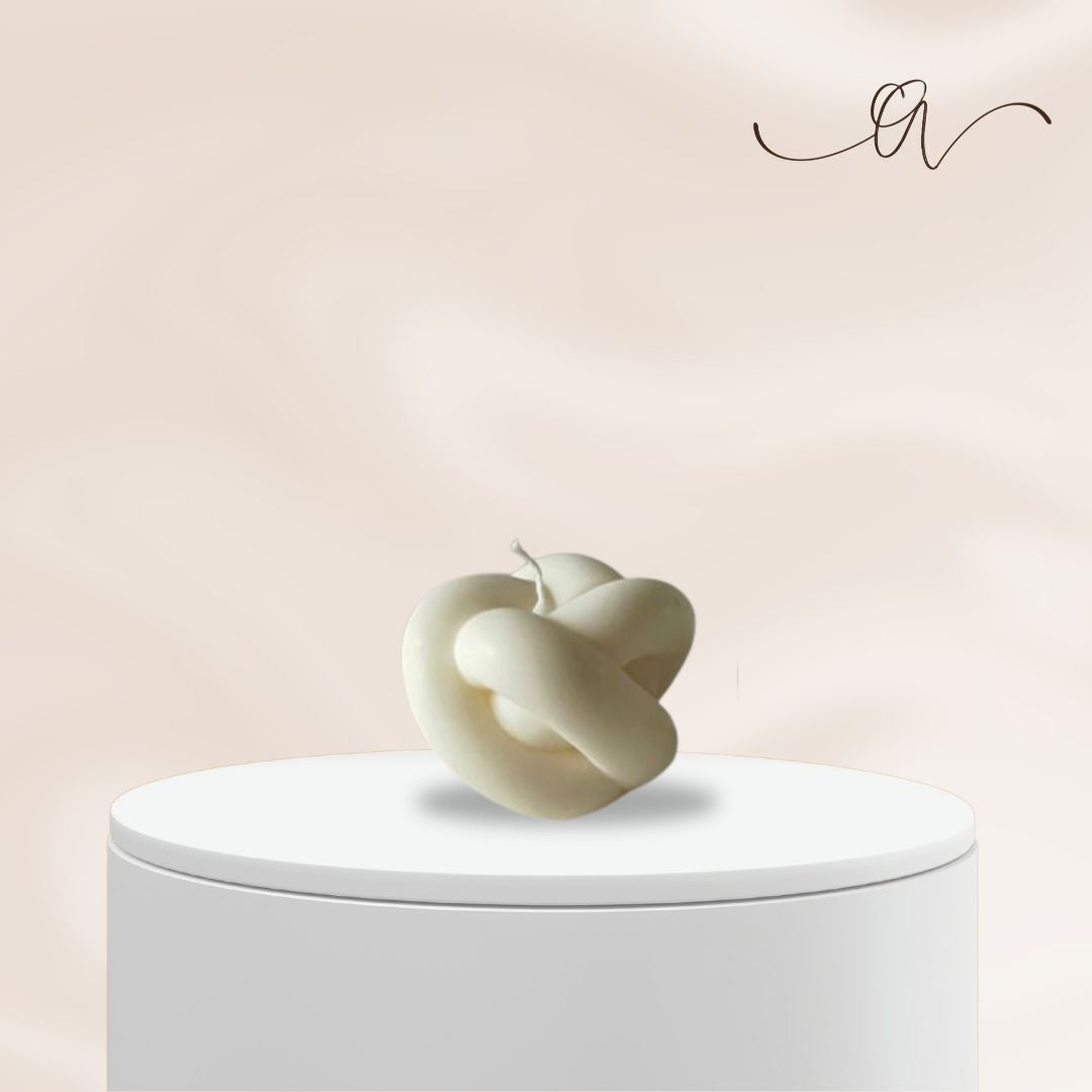 The Knot Candle - by the Alchemist