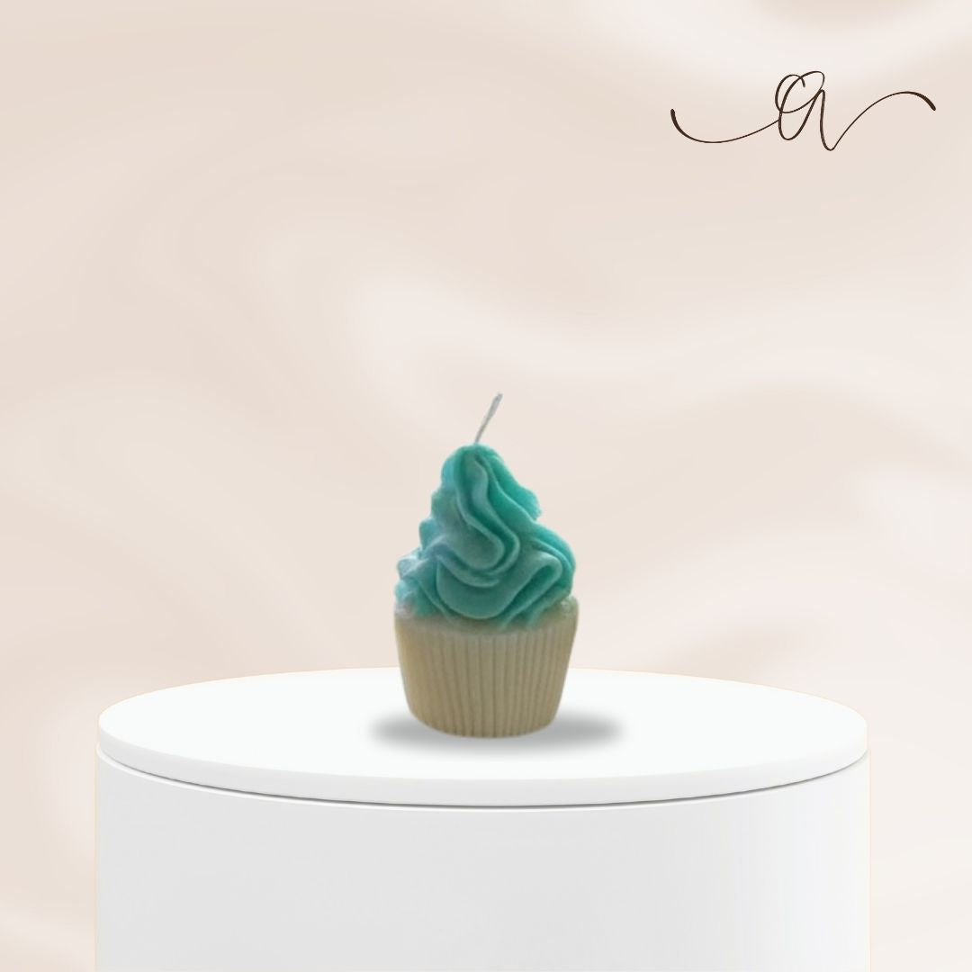 Cup cakes candle - by the Alchemist